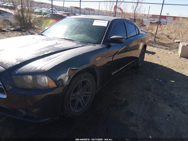 44545318 :رقم المزاد ، 2C3CDXHG1EH329308 vin ، 2014 Dodge Charger Sxt مزاد بيع