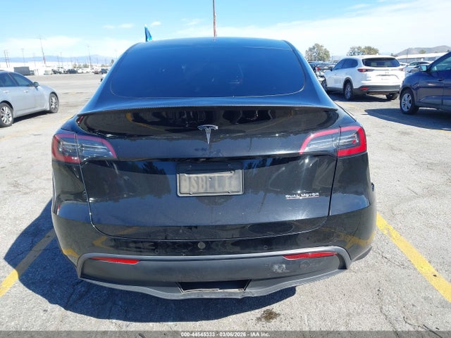 2022 Tesla Model Y Performance Dual Motor All-wheel Drive მანქანა იყიდება აუქციონზე, vin: 7SAYGDEF6NF446684, აუქციონის ნომერი: 44545333
