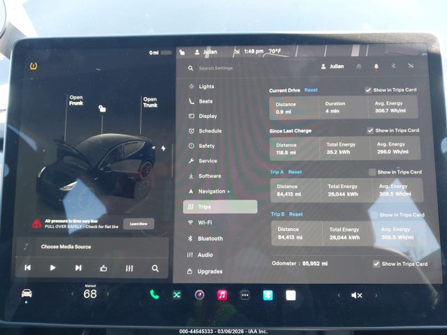 2022 Tesla Model Y Performance Dual Motor All-wheel Drive მანქანა იყიდება აუქციონზე, vin: 7SAYGDEF6NF446684, აუქციონის ნომერი: 44545333