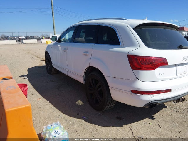 2014 AUDI Q7 WA1LGAFE7ED009774 Photo 2