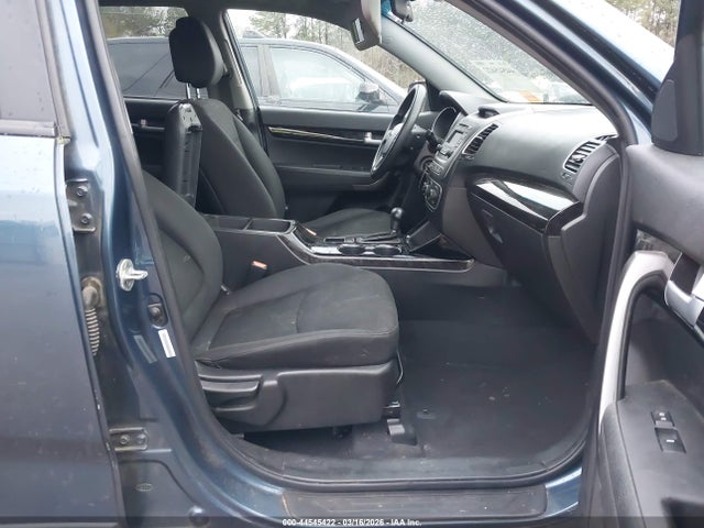 Продаж на аукціоні авто 2015 Kia Sorento Lx, vin: 5XYKT3A68FG583571, номер лоту: 44545422