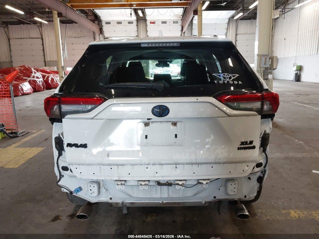 JTMRWRFV4RD216145 Toyota Rav4 Hybrid Xle