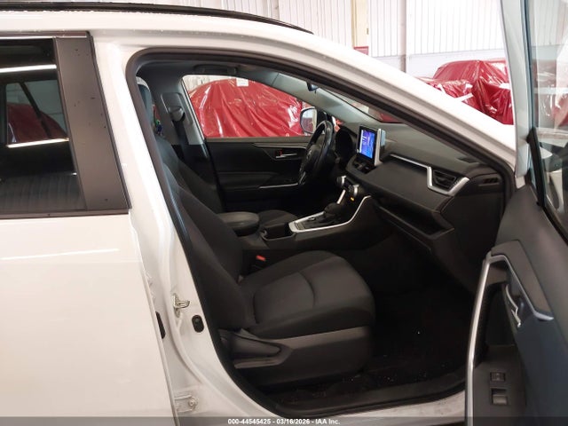 JTMRWRFV4RD216145 Toyota Rav4 Hybrid Xle
