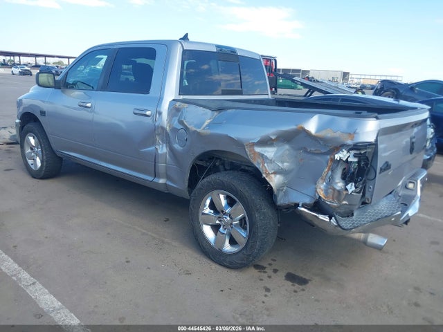 1C6RR7LT8KS735478 RAM 1500 Classic Big Horn 4x4 5&#039;7 Box