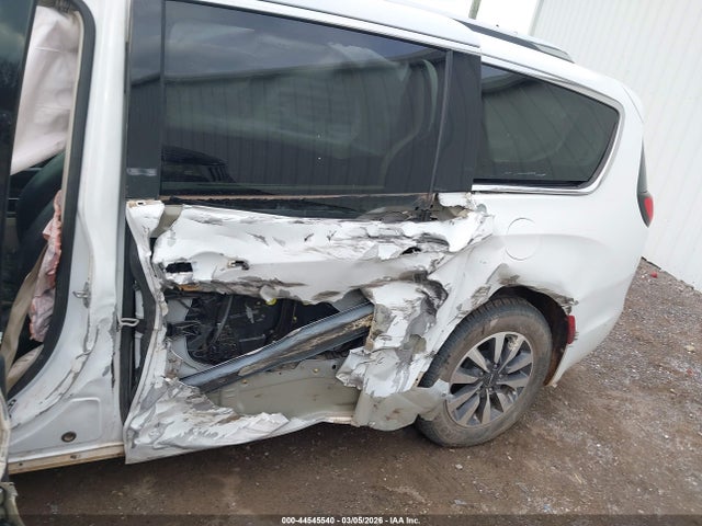 2021 Chrysler Pacifica Hybrid Touring L მანქანა იყიდება აუქციონზე, vin: 2C4RC1L74MR596965, აუქციონის ნომერი: 44545540