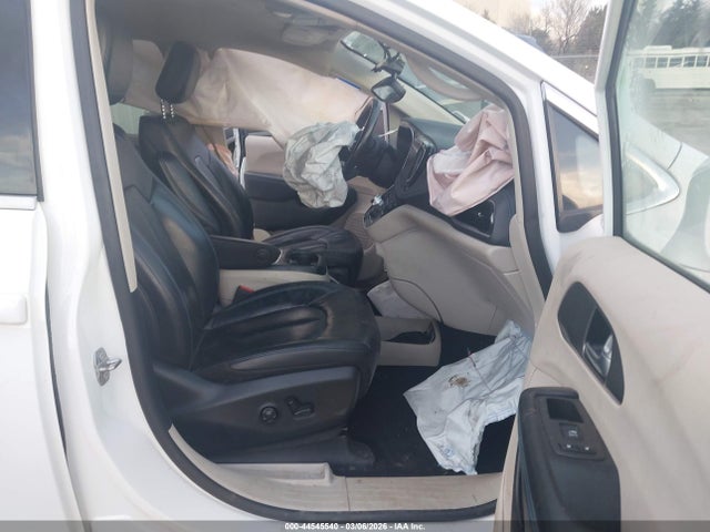 2021 Chrysler Pacifica Hybrid Touring L მანქანა იყიდება აუქციონზე, vin: 2C4RC1L74MR596965, აუქციონის ნომერი: 44545540