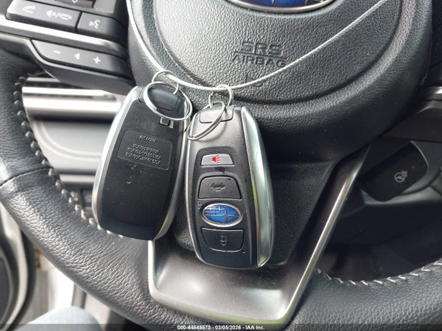 4S4BTANC4R3295720 Subaru Outback Limited