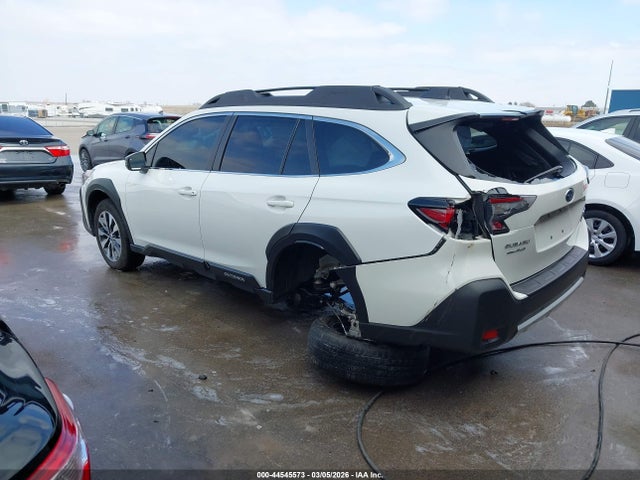 4S4BTANC4R3295720 Subaru Outback Limited