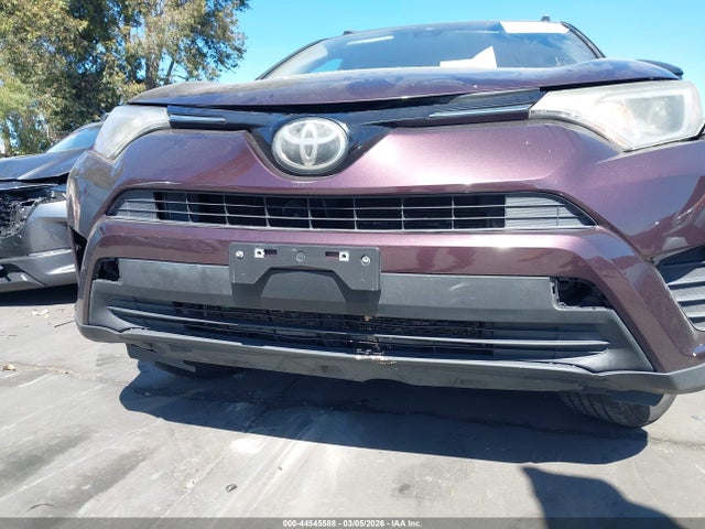 2T3ZFREV0HW347575 Toyota RAV4 LE