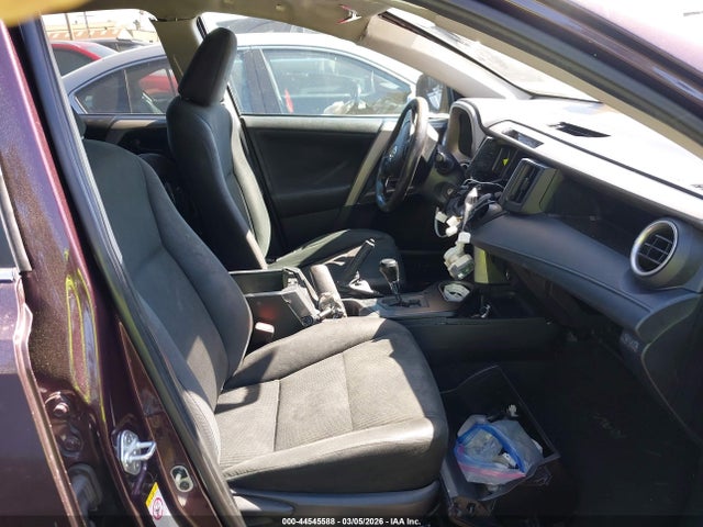 2T3ZFREV0HW347575 Toyota RAV4 LE