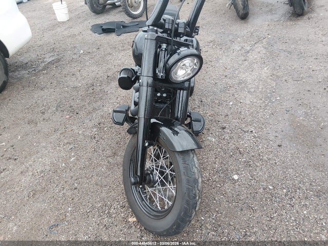 2018 HARLEY-DAVIDSON FLSL 1HD1YDJ10JC026009 Photo 4