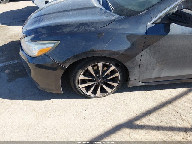 2018 NISSAN ALTIMA 1N4AL3AP3JC119871 Photo 5