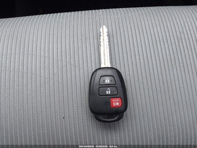 Toyota Prius C Two 2015 JTDKDTB33F1095940 Image 11