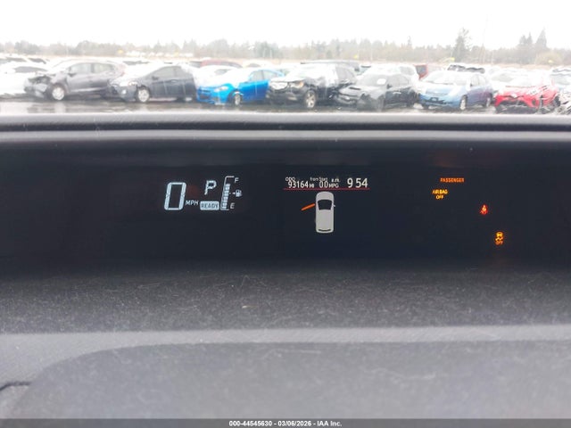 Toyota Prius C Two 2015 JTDKDTB33F1095940 Image 7