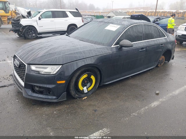 2017 AUDI A4 WAUENAF42HN069002 Photo 1