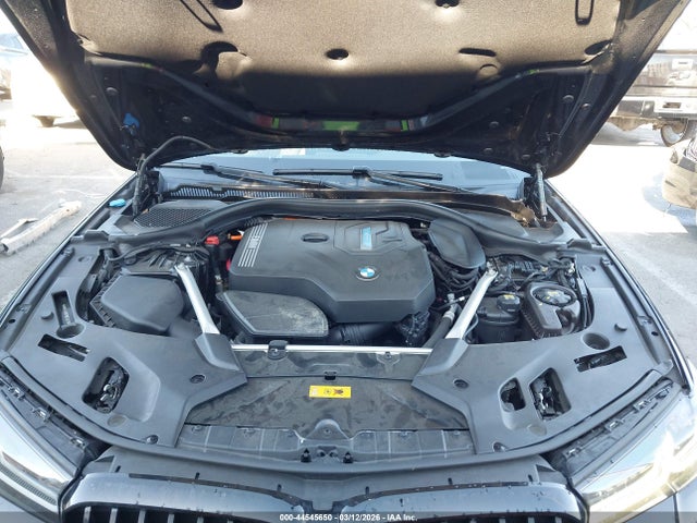WBA13AG07NCJ32392 BMW 530e