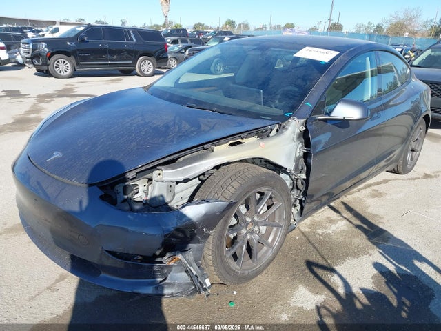 2023 TESLA MODEL 3 5YJ3E1EB6PF692615 Photo 1