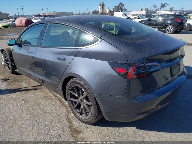 2023 TESLA MODEL 3 5YJ3E1EB6PF692615 Photo 2
