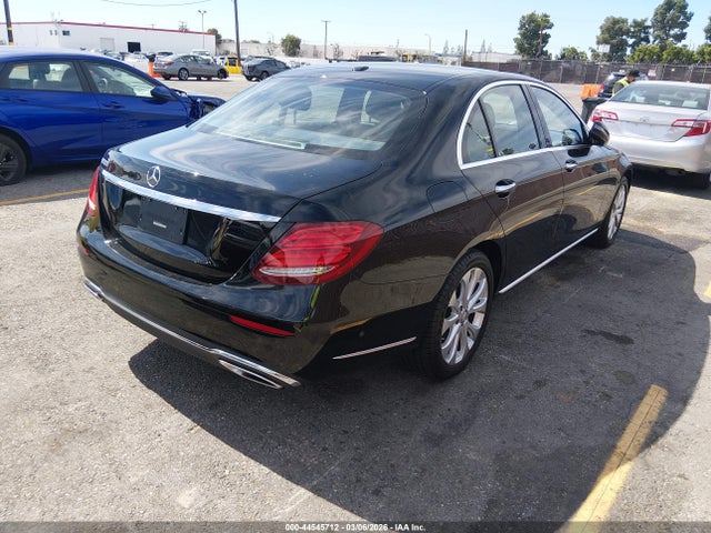 Продажа на аукционе авто 2017 Mercedes-benz E 300, vin: WDDZF4JB6HA102685, номер лота: 44545712