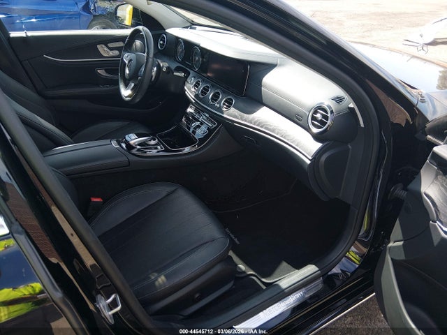 Продажа на аукционе авто 2017 Mercedes-benz E 300, vin: WDDZF4JB6HA102685, номер лота: 44545712