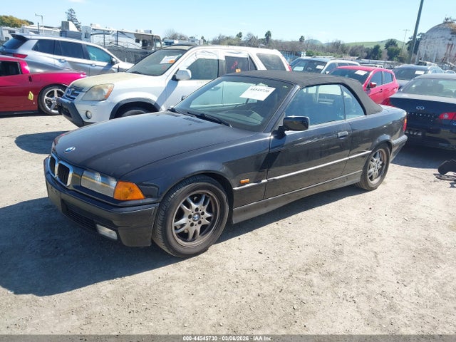 44545730 :رقم المزاد ، WBABK8321WEY88698 vin ، 1998 Bmw 328ic مزاد بيع