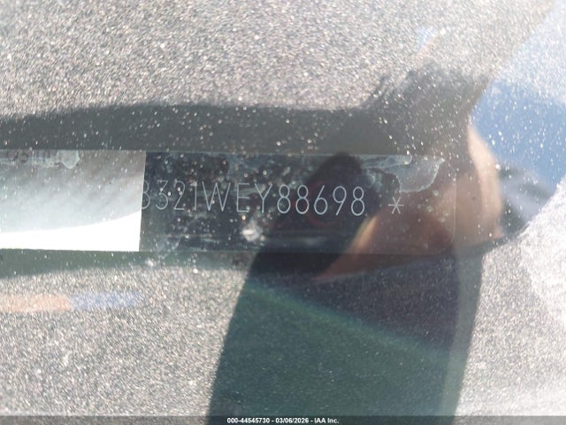 44545730 :رقم المزاد ، WBABK8321WEY88698 vin ، 1998 Bmw 328ic مزاد بيع