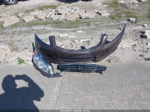 Продажа на аукционе авто 2011 Honda Accord 2.4 Ex-l, vin: 1HGCP2F83BA111352, номер лота: 44545753