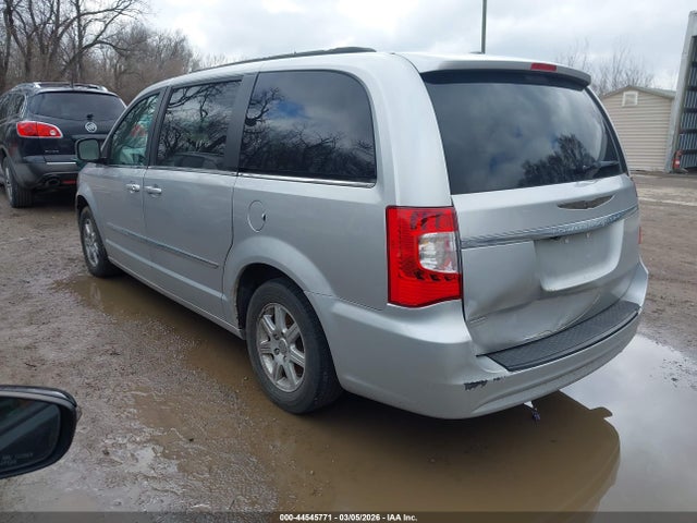 2012 CHRYSLER TOWN & COUNTRY 2C4RC1BG2CR313401 Photo 2