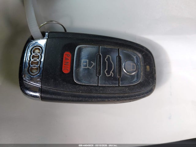 44545828 :رقم المزاد ، WAUFFAFL7BN022158 vin ، 2011 Audi A4 2.0t Premium مزاد بيع