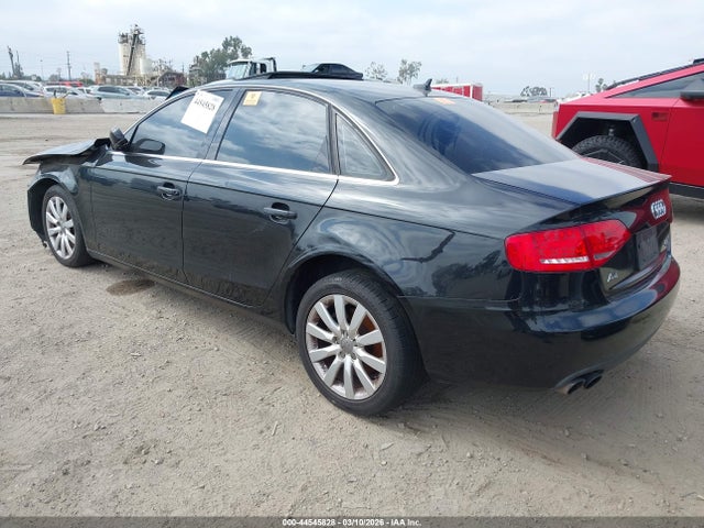 44545828 :رقم المزاد ، WAUFFAFL7BN022158 vin ، 2011 Audi A4 2.0t Premium مزاد بيع