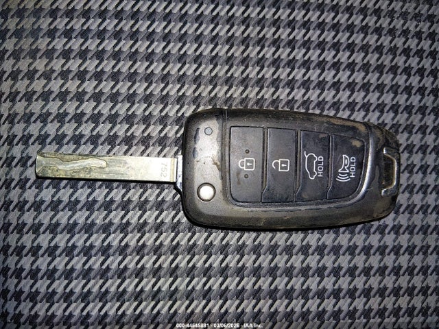 2018 HYUNDAI KONA KM8K1CAA8JU106748 Photo 10