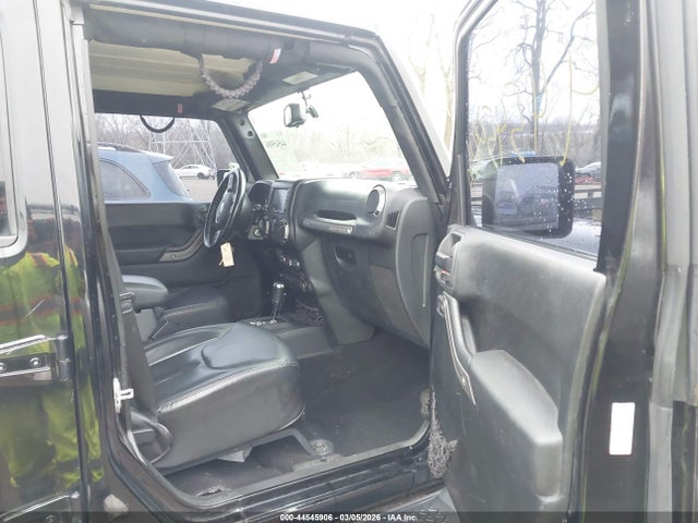 2015 JEEP WRANGLER UNLIMITED 1C4BJWDGXFL544786 Photo 4