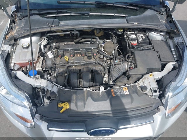 Ford FOCUS SE 2014 1FADP3K28EL374283 Image 10