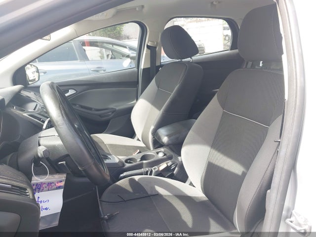 Ford FOCUS SE 2014 1FADP3K28EL374283 Image 14