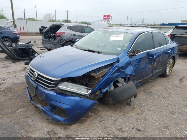2016 Volkswagen Passat 1.8t Se მანქანა იყიდება აუქციონზე, vin: 1VWBS7A31GC023345, აუქციონის ნომერი: 44546024