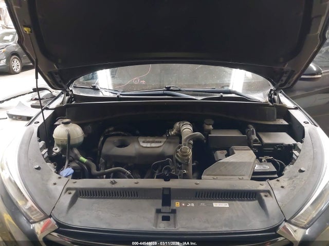 KM8J33A25JU763893 Hyundai Tucson Limited