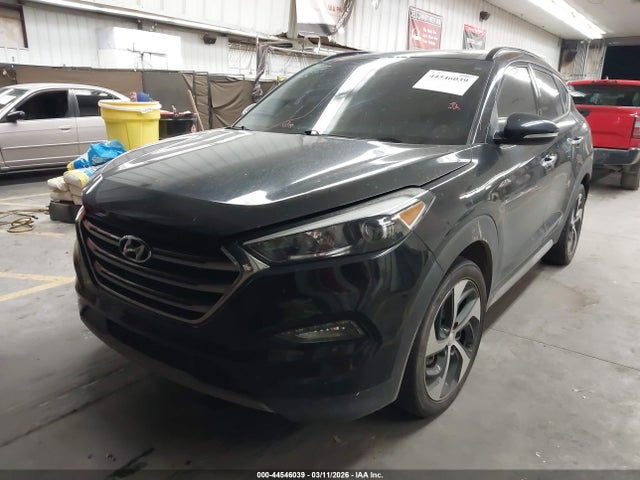KM8J33A25JU763893 Hyundai Tucson Limited
