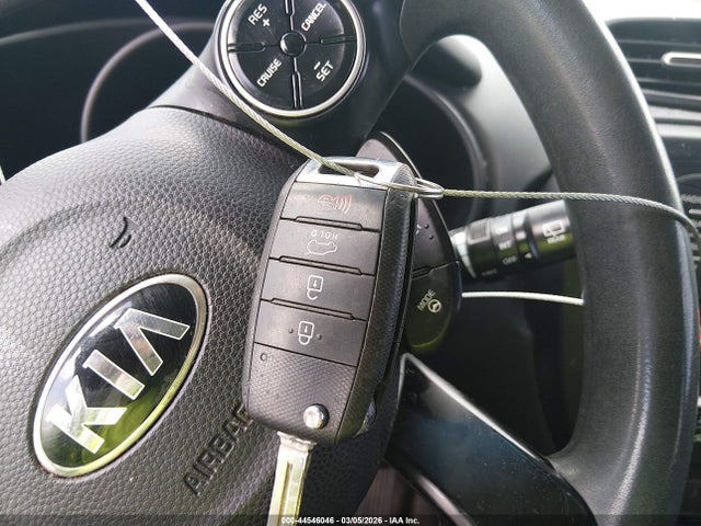 KIA Soul 2015 KNDJN2A26F7213889 Image 11