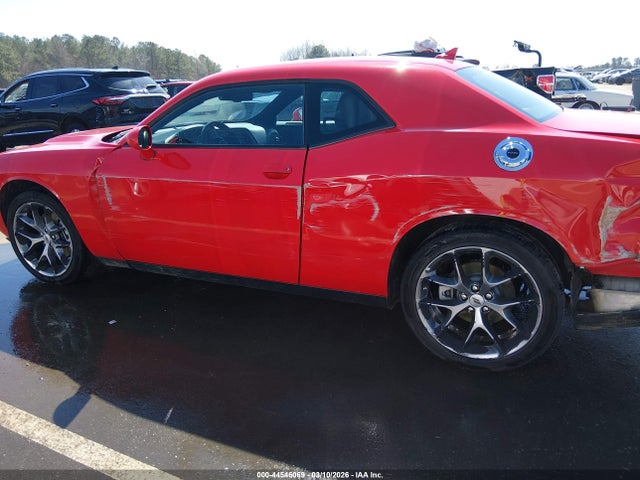 2022 Dodge Challenger Sxt მანქანა იყიდება აუქციონზე, vin: 2C3CDZAG3NH237932, აუქციონის ნომერი: 44546069
