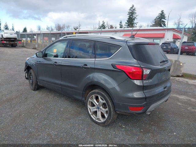 1FMCU9J99KUA21391 Ford Escape Titanium