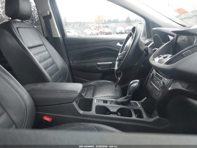 1FMCU9J99KUA21391 Ford Escape Titanium