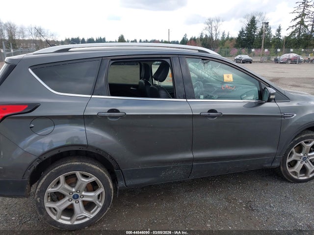 1FMCU9J99KUA21391 Ford Escape Titanium