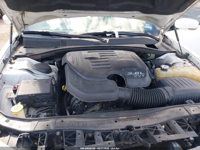 2016 Chrysler 300 300s მანქანა იყიდება აუქციონზე, vin: 2C3CCABG4GH190609, აუქციონის ნომერი: 44546108