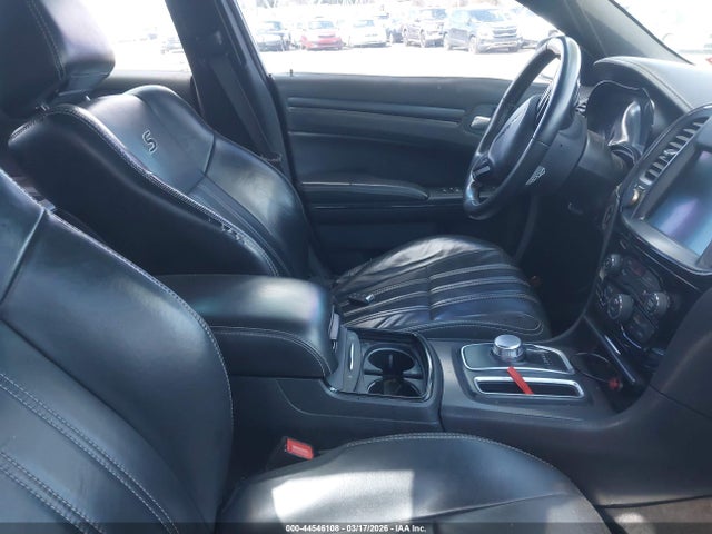 2016 Chrysler 300 300s მანქანა იყიდება აუქციონზე, vin: 2C3CCABG4GH190609, აუქციონის ნომერი: 44546108