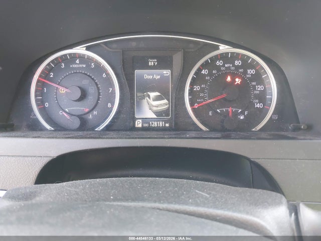 4T1BF1FK3HU740079 Toyota CAMRY SE