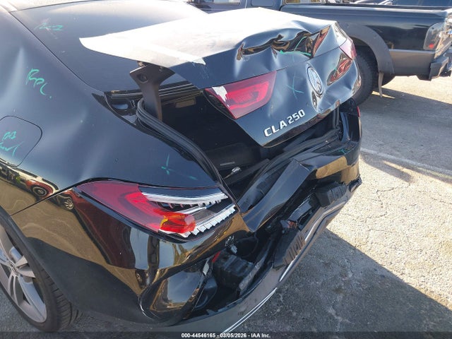 2022 MERCEDES-BENZ CLA 250 COUPE W1K5J4GB1NN299791 Photo 5