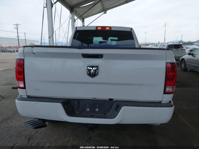 Продаж на аукціоні авто 2018 Ram 1500 Express  4x2 6'4 Box, vin: 1C6RR6FT7JS211341, номер лоту: 44546166