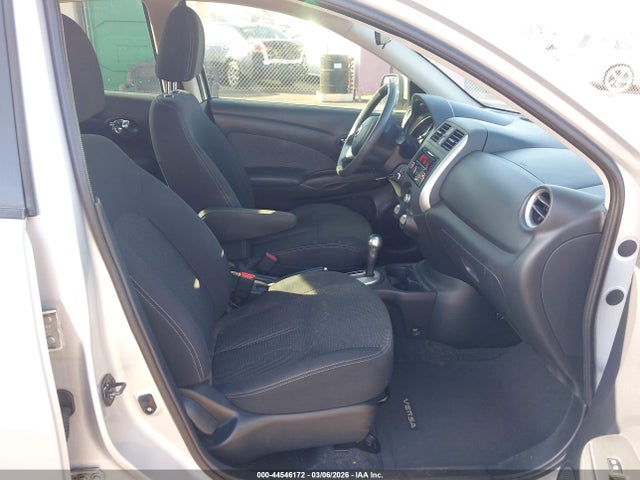 3N1CN7AP5EL817349 Nissan Versa 1.6 Sv