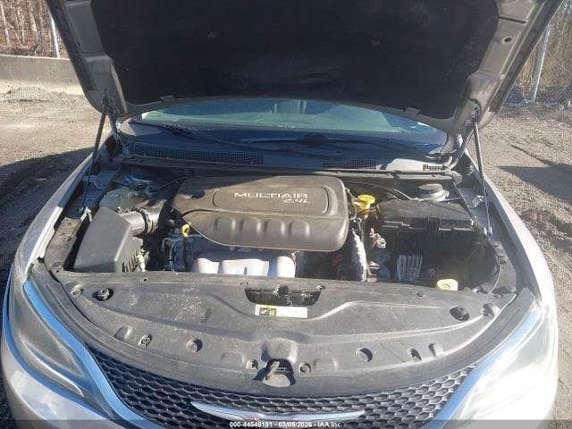 2015 Chrysler 200 Limited მანქანა იყიდება აუქციონზე, vin: 1C3CCCAB7FN707652, აუქციონის ნომერი: 44546181