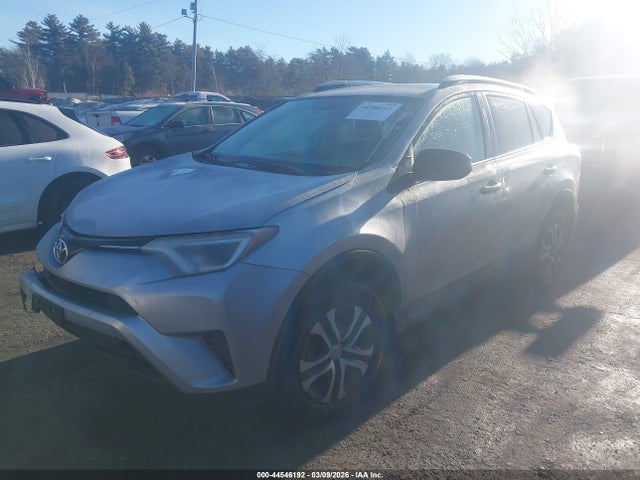 Toyota RAV4 LE 2016 2T3BFREV4GW538559 Image 2